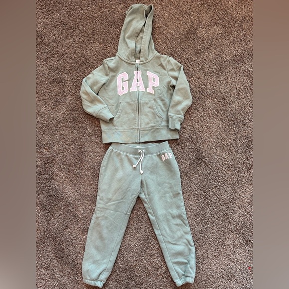 GAP Kids Sage Green Hoodie and sweatpants set size 6 - Picture 2 of 7